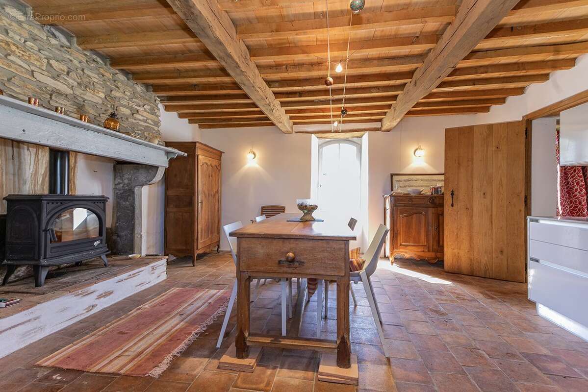 Maison à ESPECHE