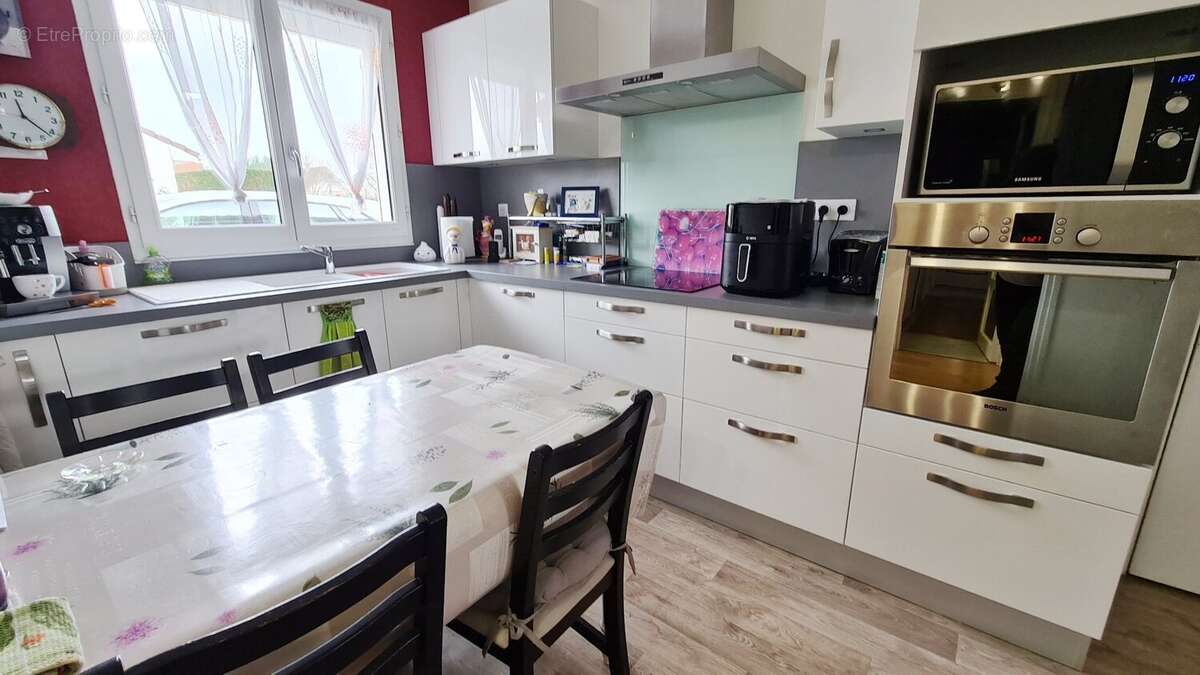 Maison à BELLERIVE-SUR-ALLIER