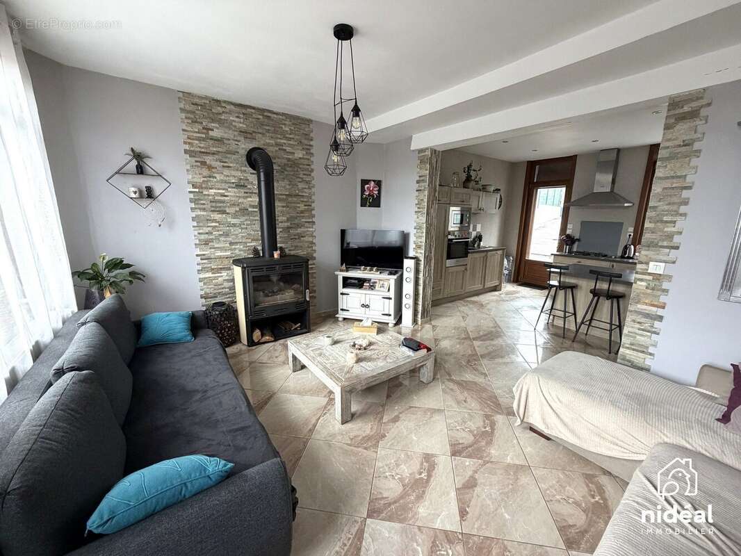 Maison à BAVAY