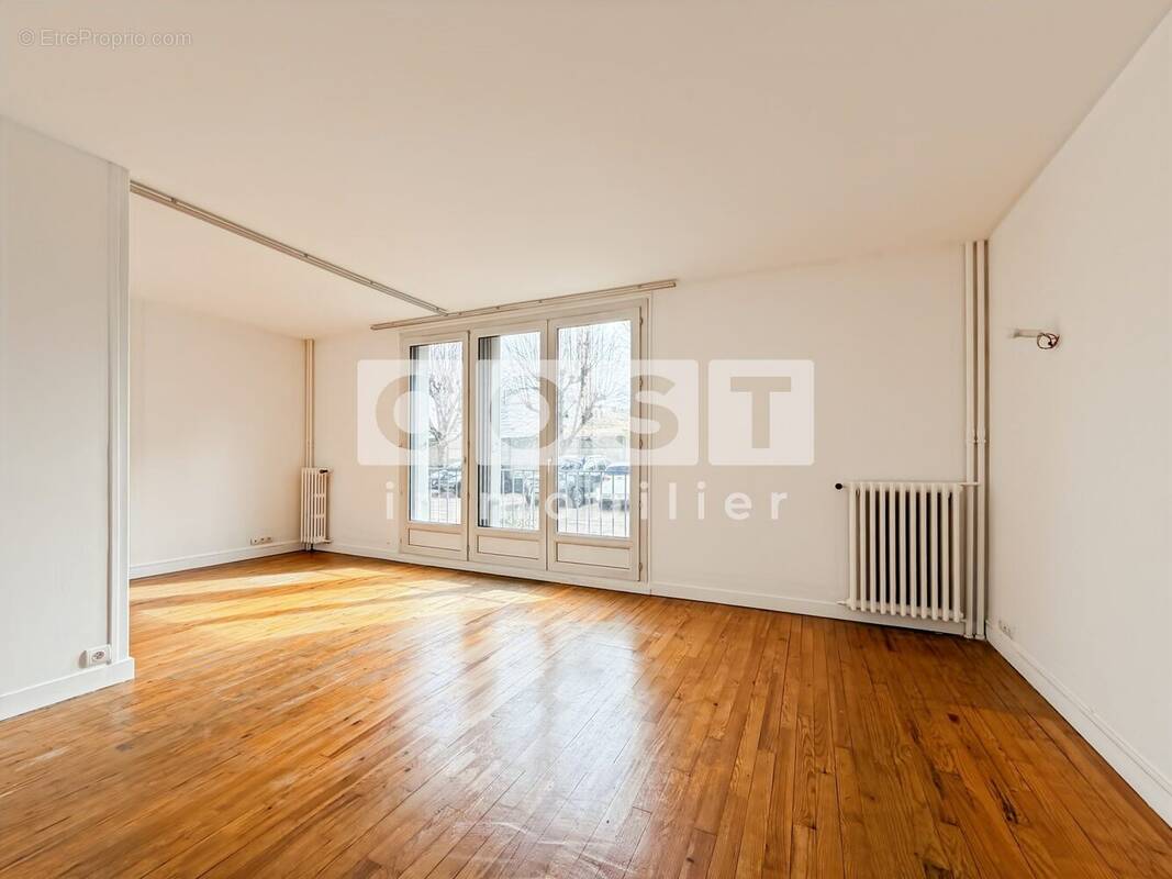 Appartement à ASNIERES-SUR-SEINE