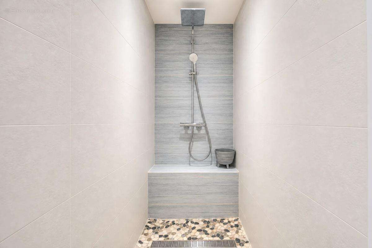 Maison rénovée 5 pièces à Saint-Laurent-de-la-Prée - photo 11