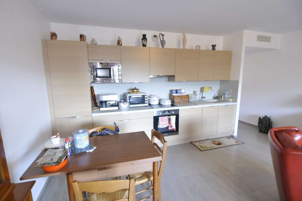 Appartement 3 pièces de 67 m² au cœur de Propriano - photo 4