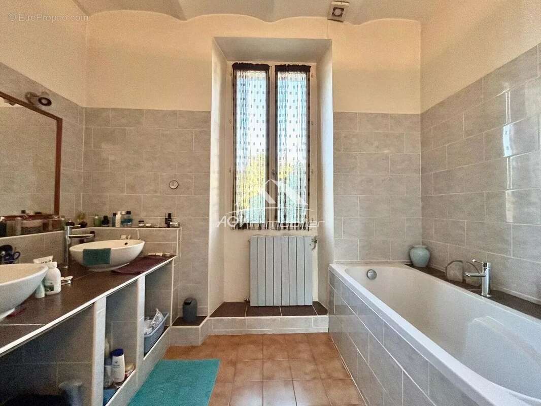 Maison à SAINT-MARTIN-DE-VALGALGUES