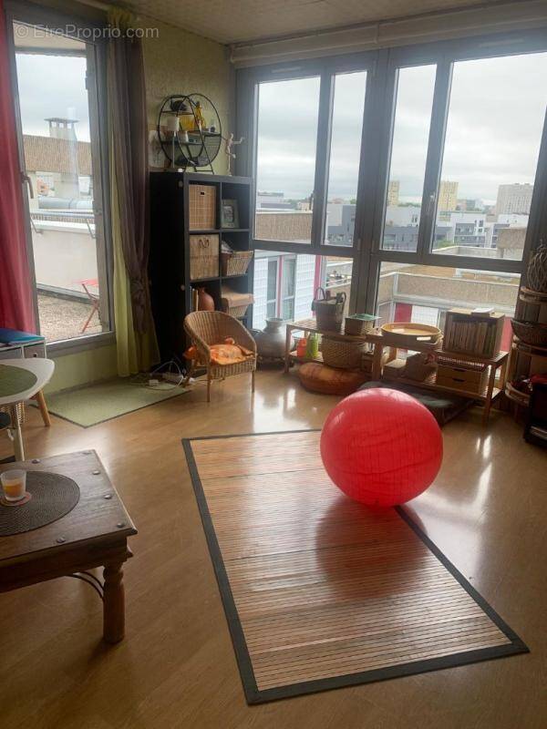 Appartement à PIERREFITTE-SUR-SEINE