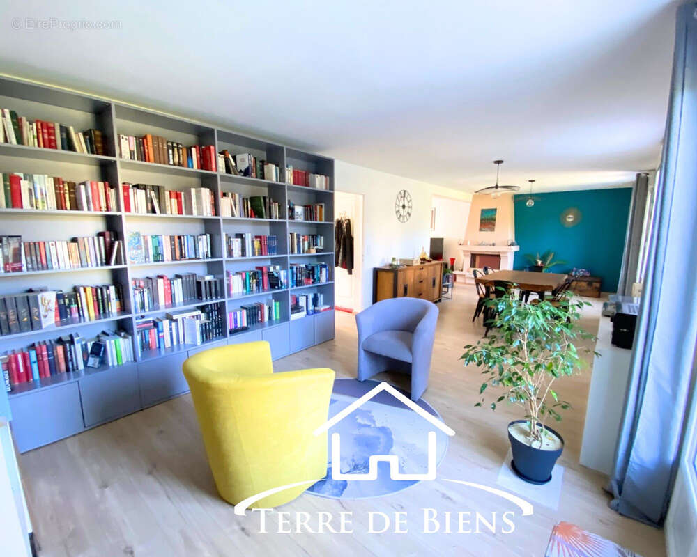 Maison à VIC-SUR-AISNE