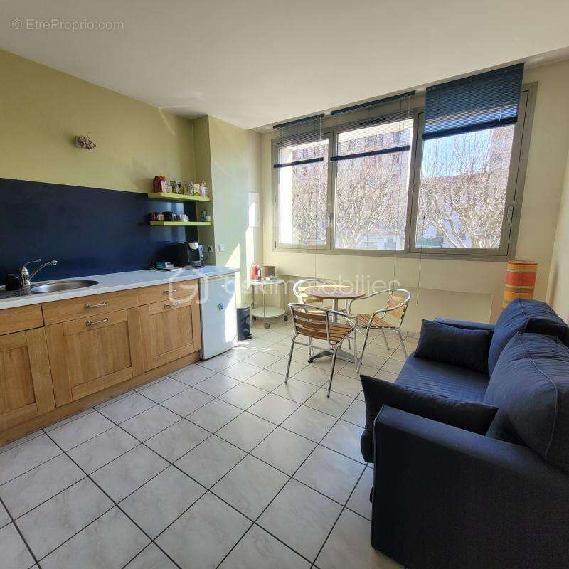 Local commercial libéral     260 000 € - photo 9