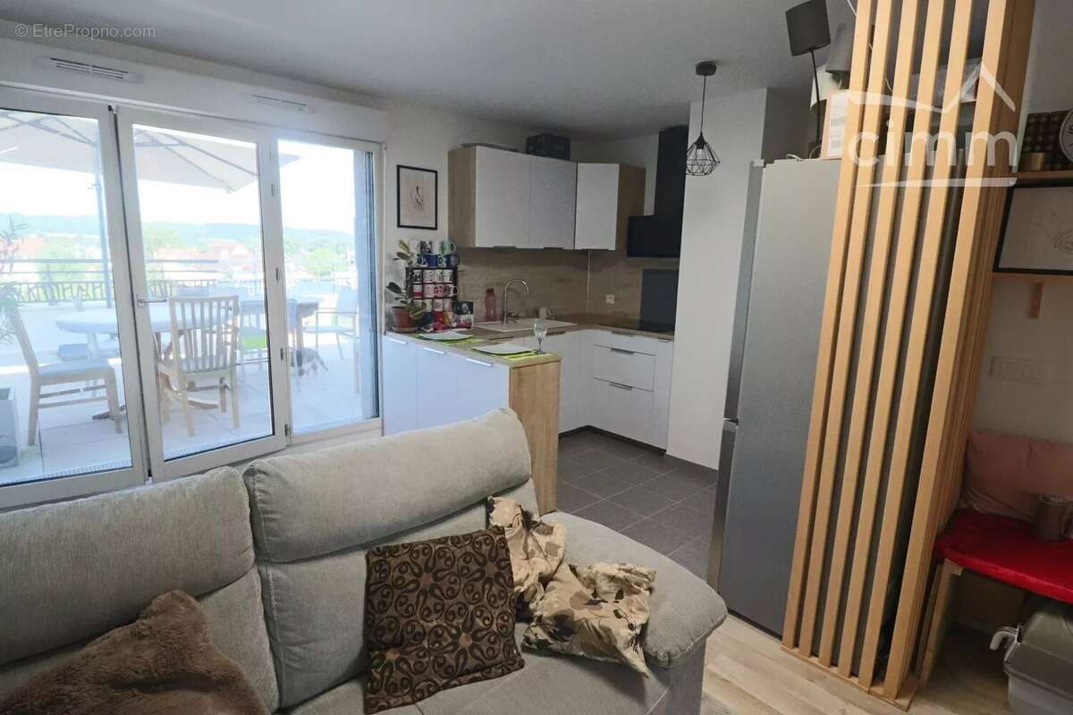 Appartement à ROSNY-SUR-SEINE