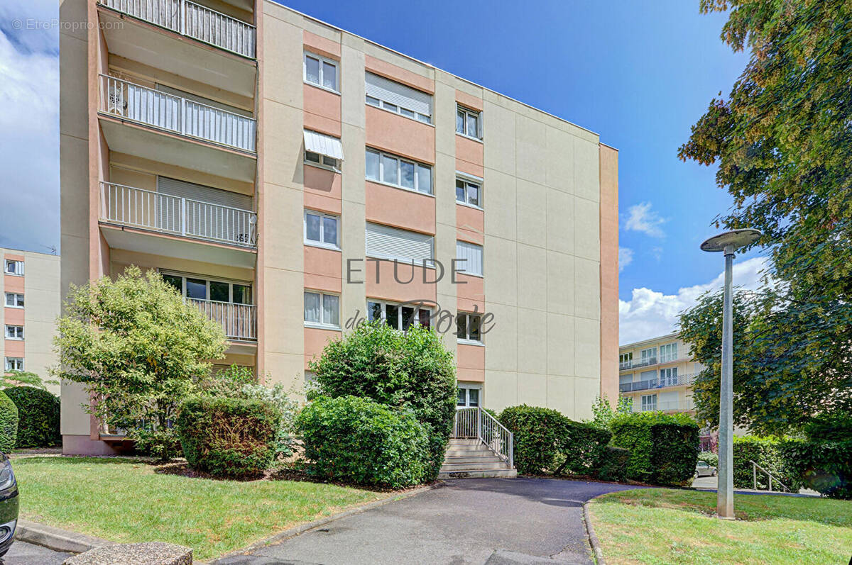 Appartement à YERRES