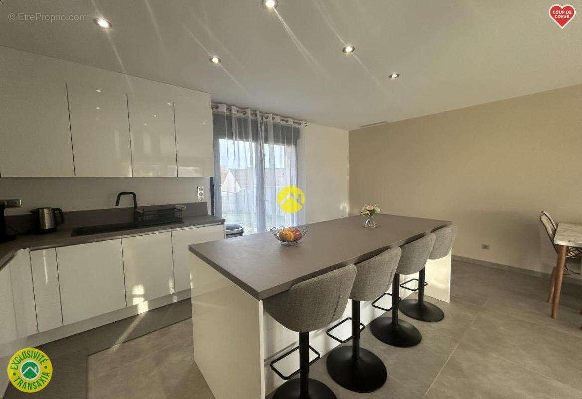 Maison à SAINT-VALERIEN