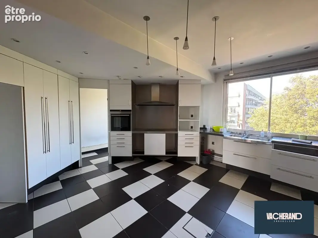 Appartement 222 m² à Lille  - photo 5