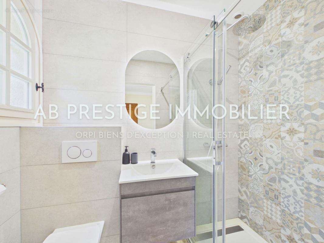 Propriété de charme - calme absolu - domaine rénové - piscine d'exception - idéal grande famille ou projets de chambres d'hôtes  - photo 26