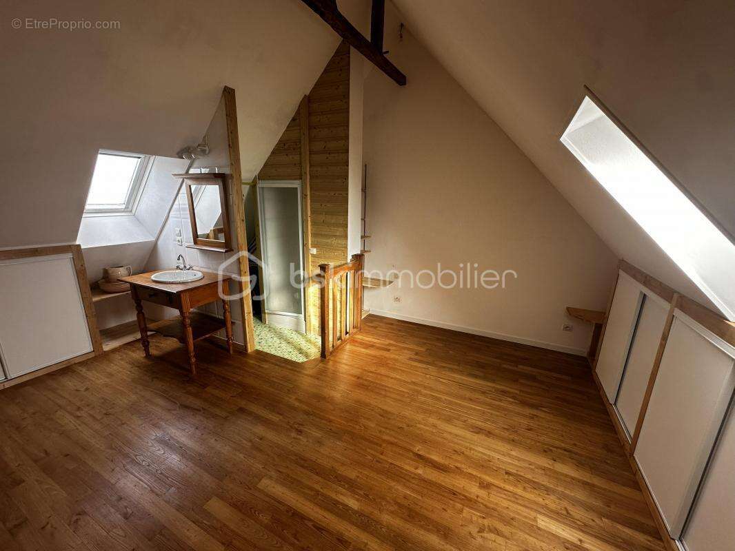 Maison à SAINT-SEVER-CALVADOS