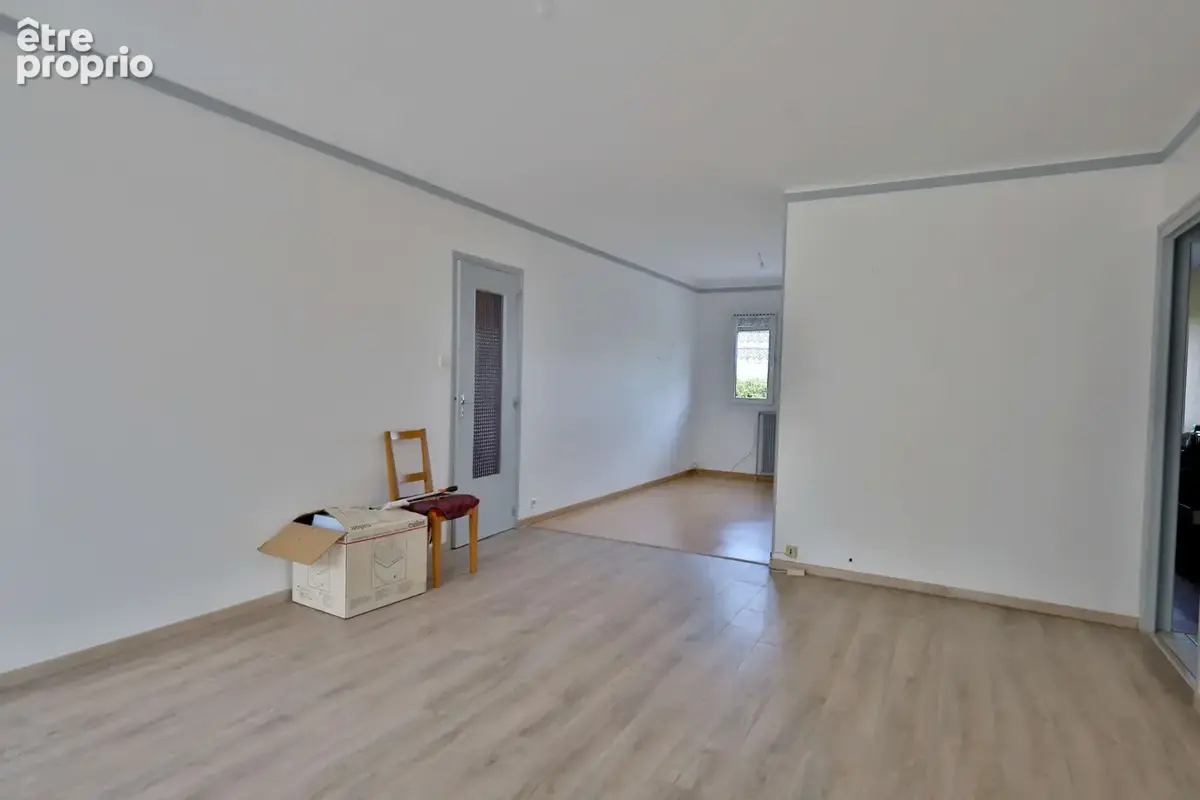 Maison Type 5 - 159,13 m2 Habitables - Terrain 9400m2 - photo 10