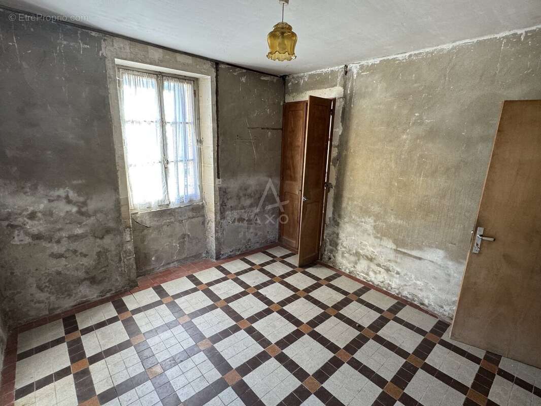 Maison à THAON