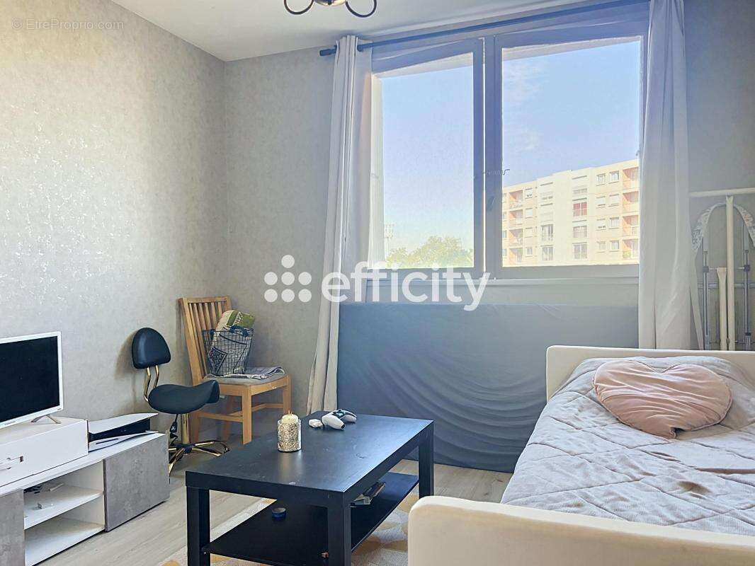 Appartement à JOUE-LES-TOURS