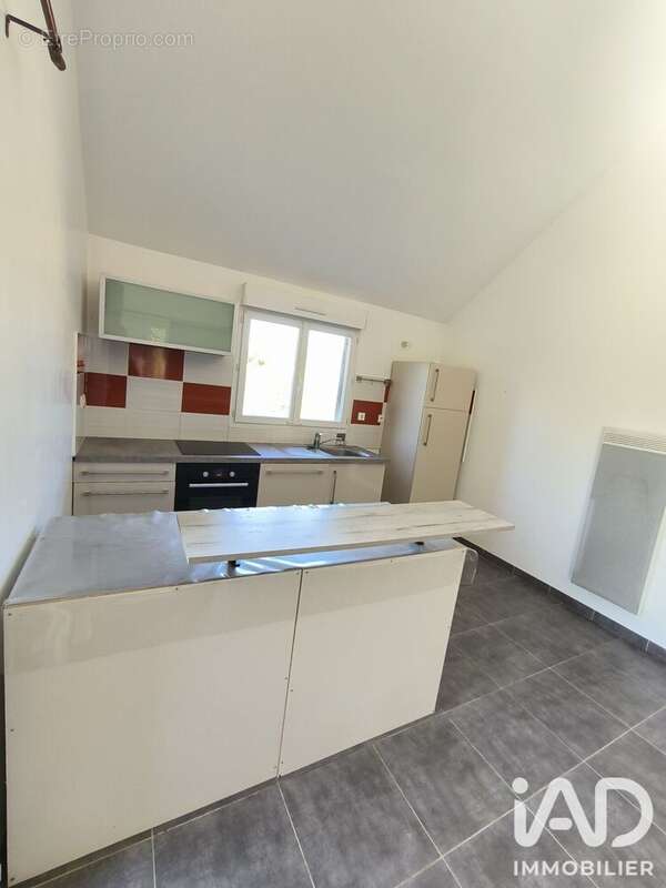 Maison 92 m² à Saint-Just  - photo 6