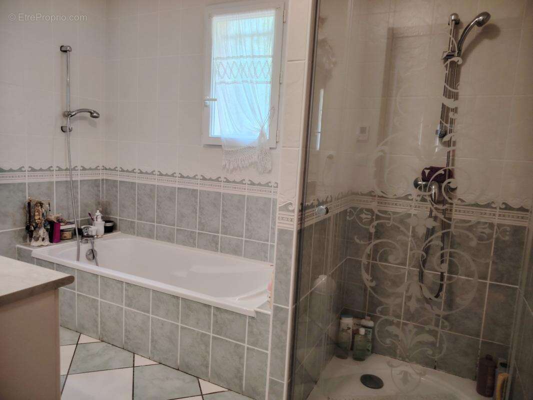 Belle maison avec vue dominante sur la vallée- A 5 minutes de la gare de Poitiers - photo 12
