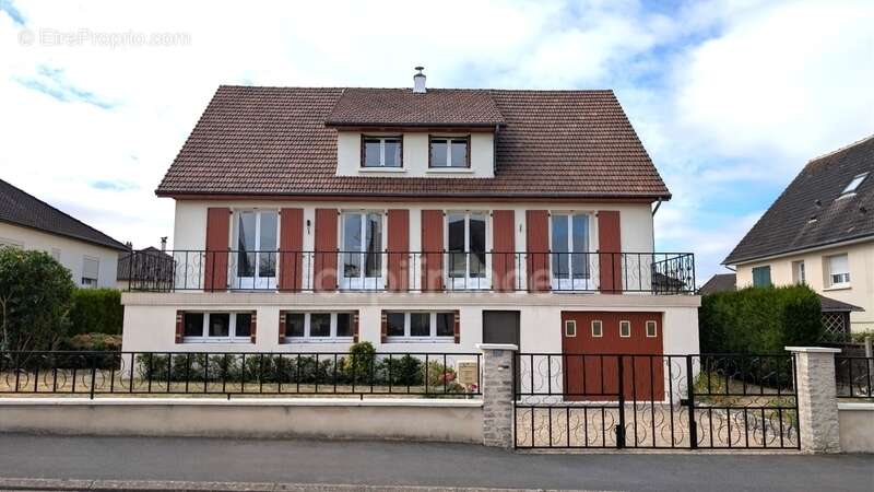 Maison à vendre 6 pièces 130m2 - sous-sol total - quartier recherché à NOGENT LE ROTROU (28) - photo 3