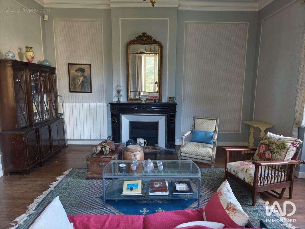 Maison 235 m² à Villefranche-Du-Queyran  - photo 7