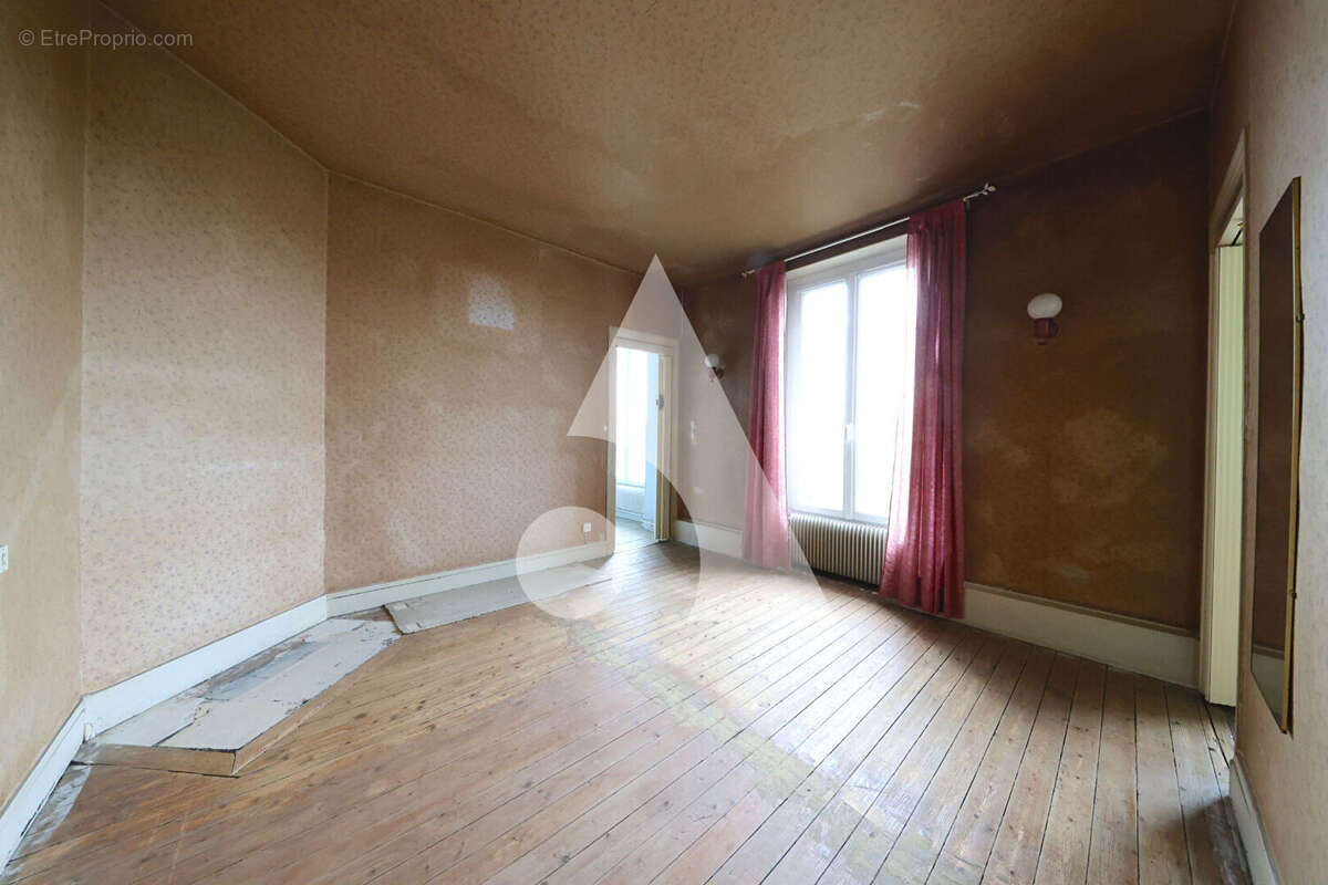 Appartement à CORBEIL-ESSONNES