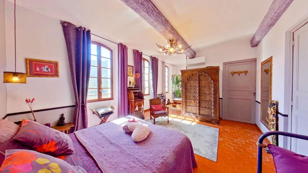 Maison à CUCUGNAN