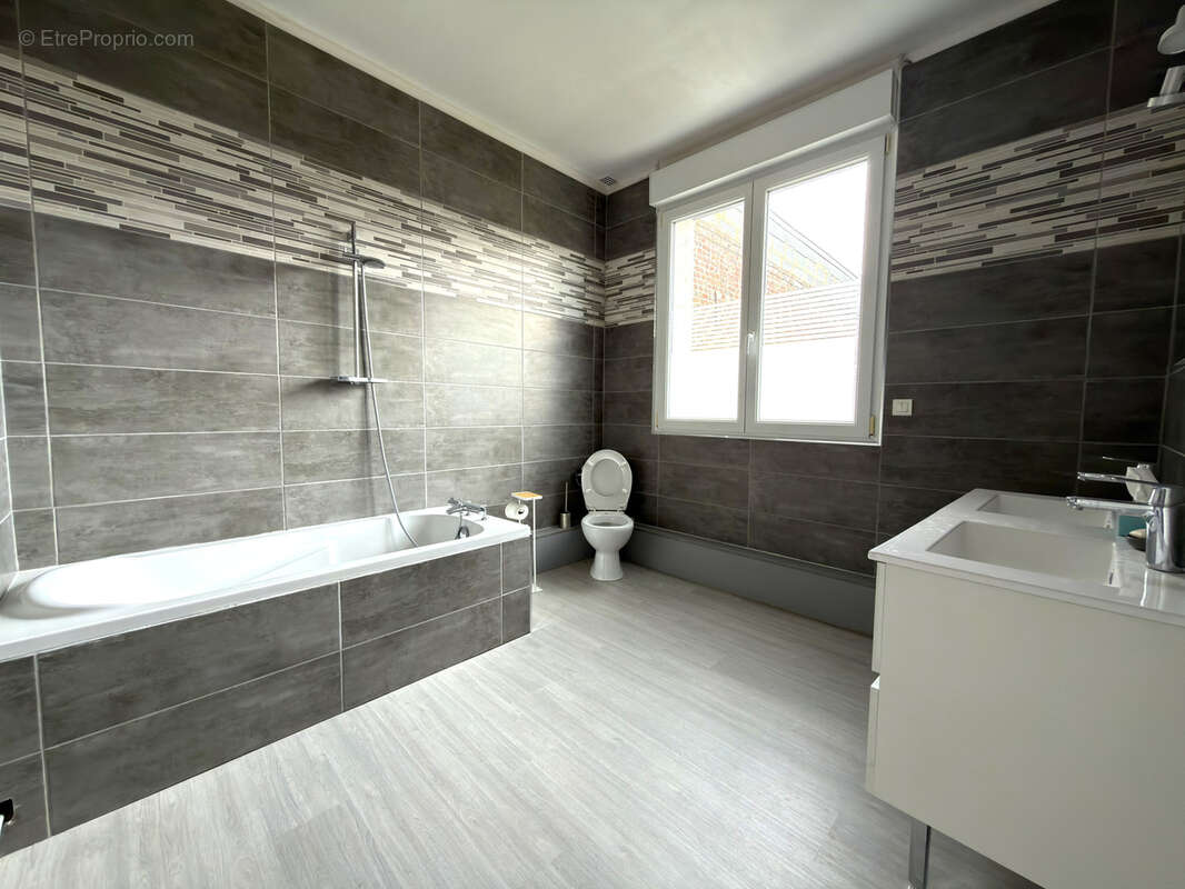 Maison à ANNOEULLIN