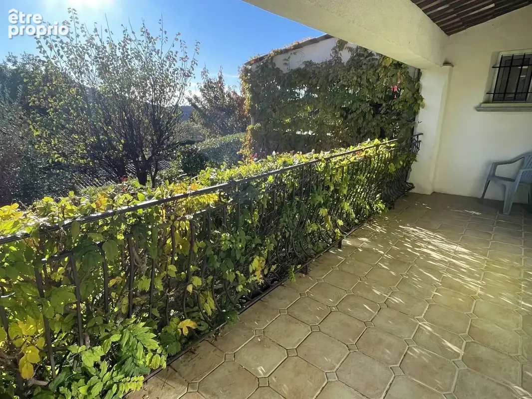 Villa de plain pied avec piscine et vue dégagée - photo 46