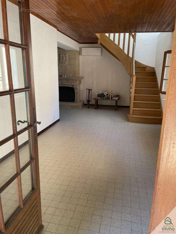 Maison à COLOMBIER-SAUGNIEU