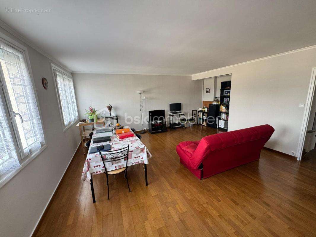 Appartement à SABLE-SUR-SARTHE