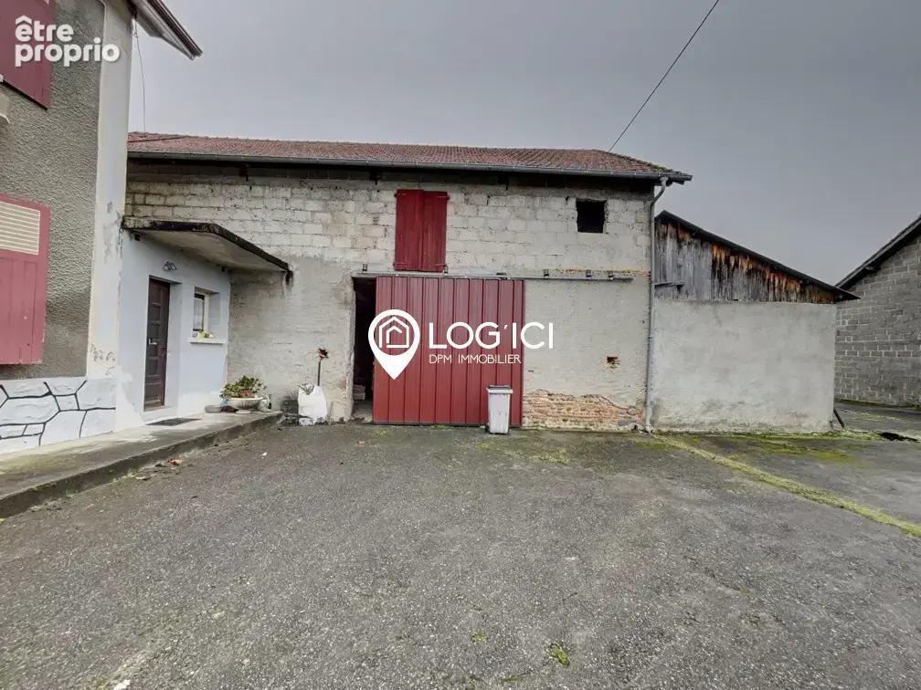 Ancien corps de ferme avec maison d'habitation, grange et hangar - photo 3