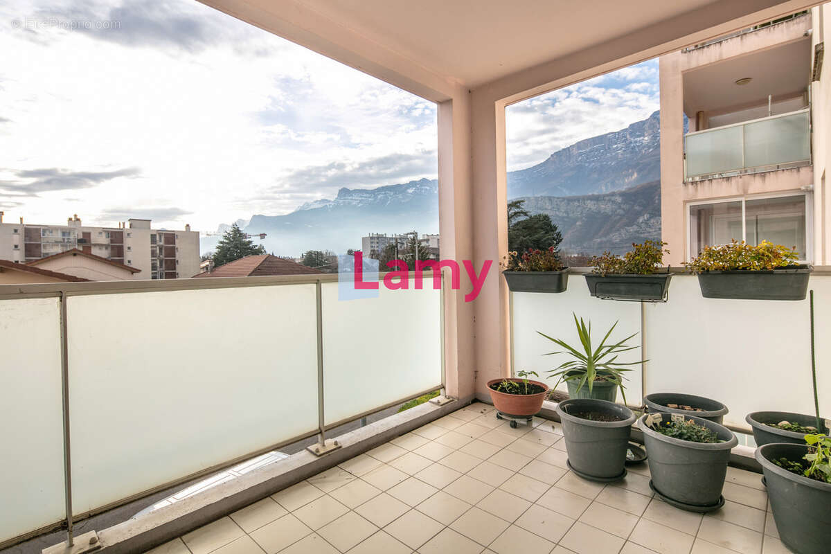 Appartement à ECHIROLLES