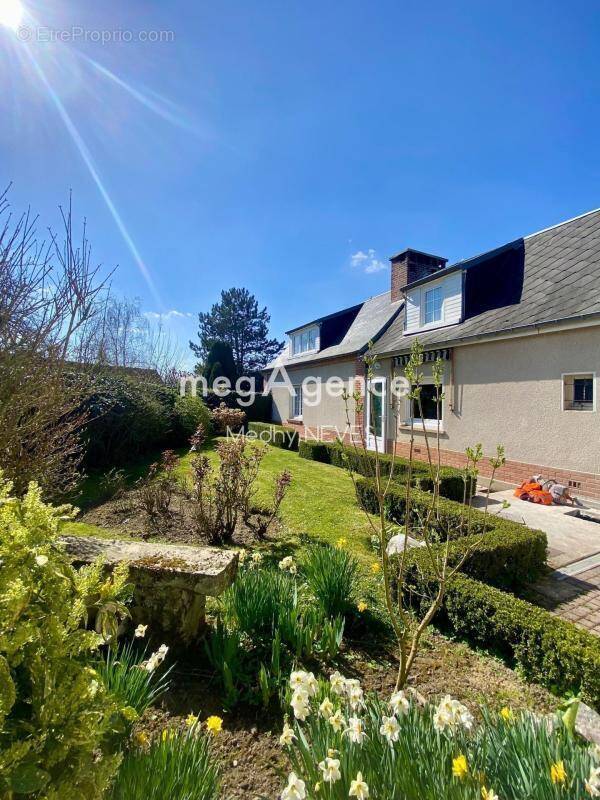 Maison à AUTHIE