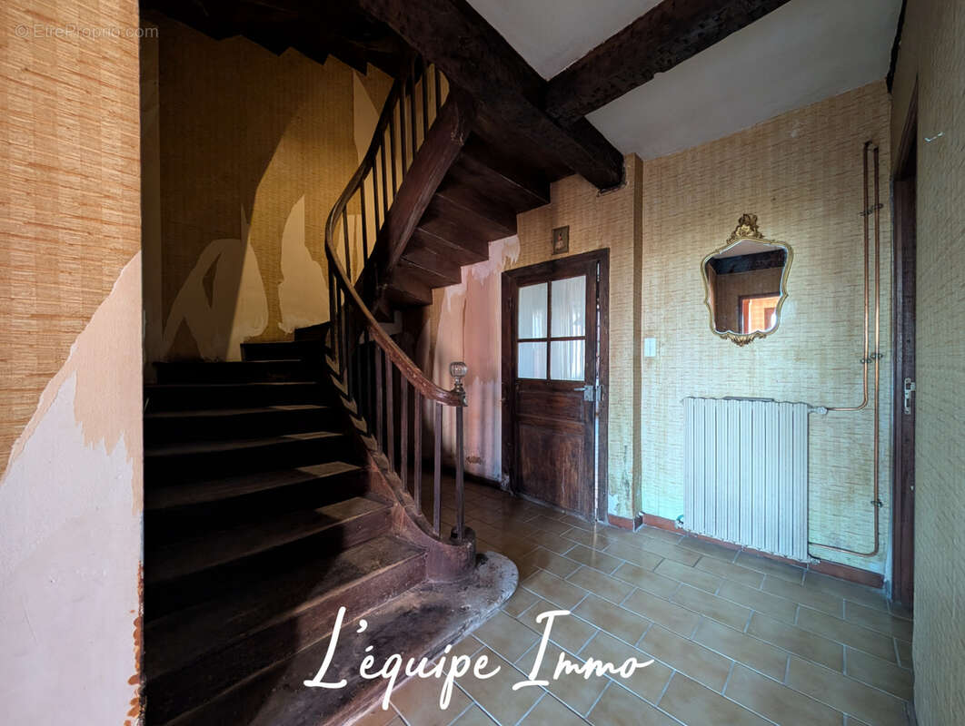 Maison à MONTPEZAT