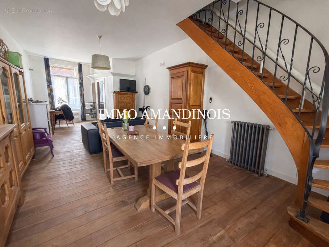 Maison à SAINT-AMAND-LES-EAUX