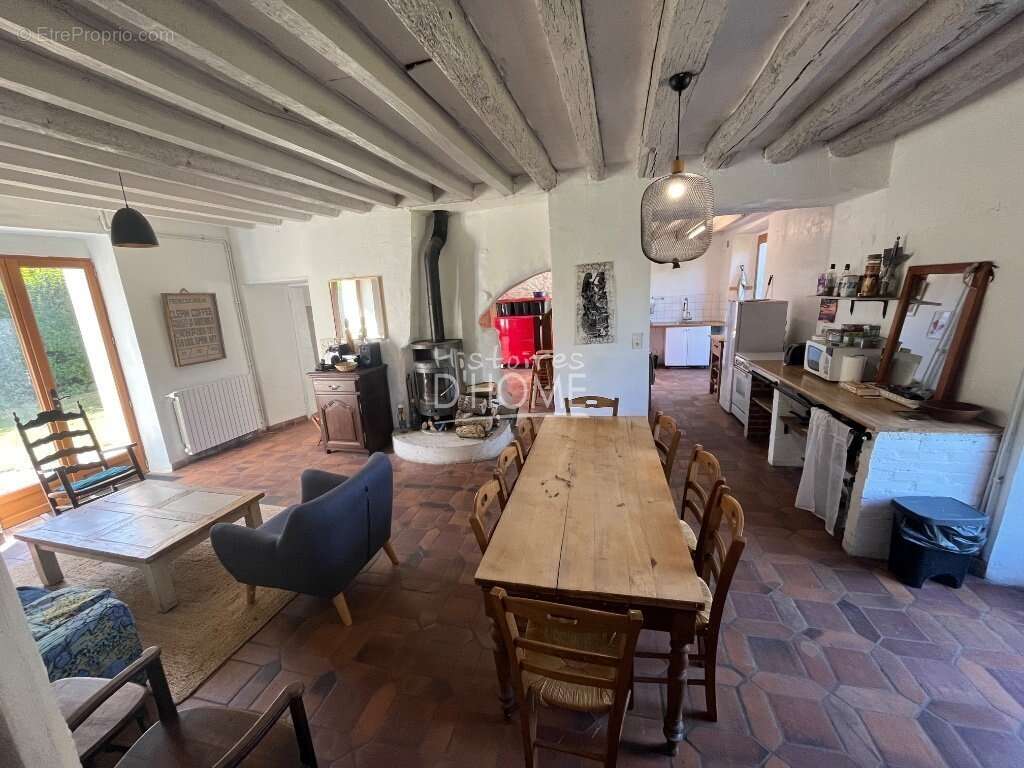 Maison à CHEVRU