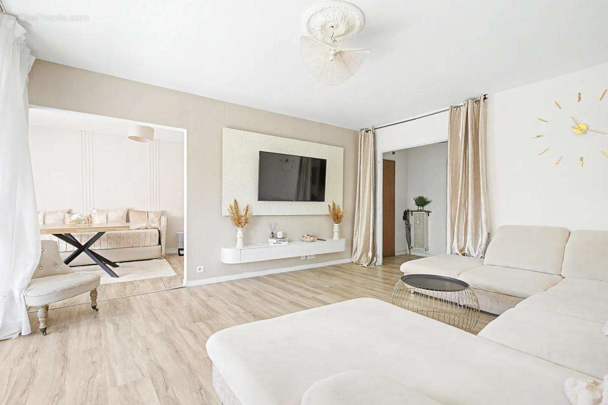 Appartement de 4 pièces de 77 m² à Avignon - photo 3