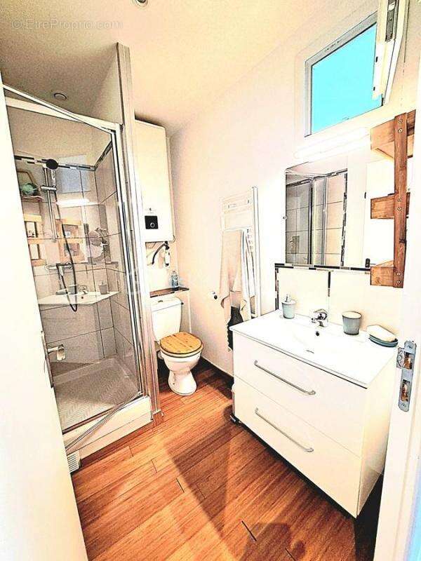 Appartement à MARSEILLE-2E