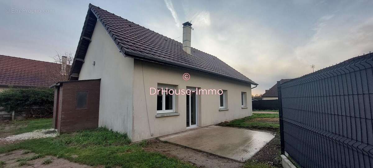 Maison à BARBEREY-SAINT-SULPICE