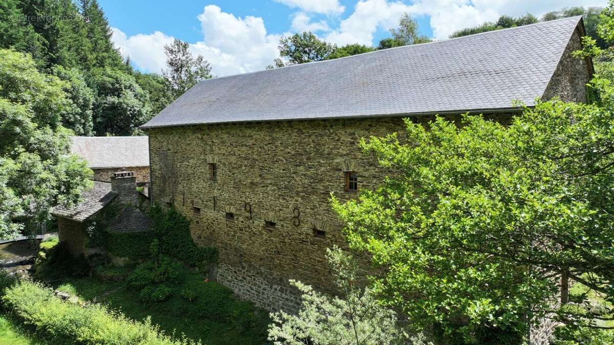 Maison à SALMIECH