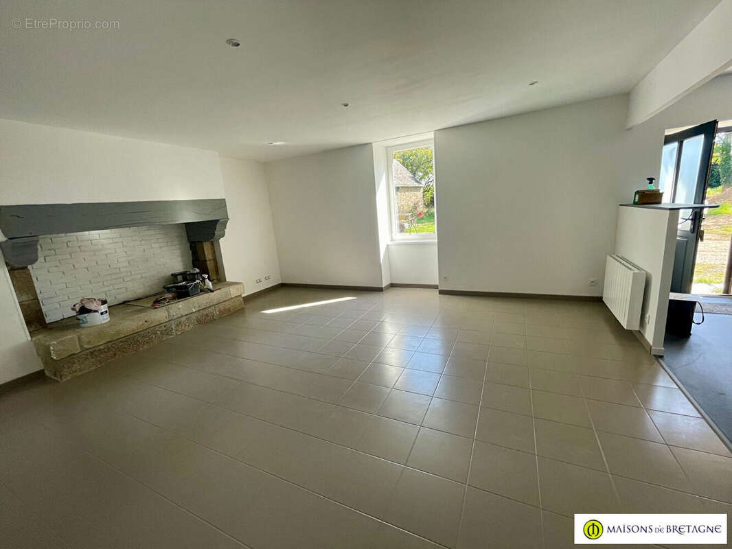 Maison à LE TREVOUX