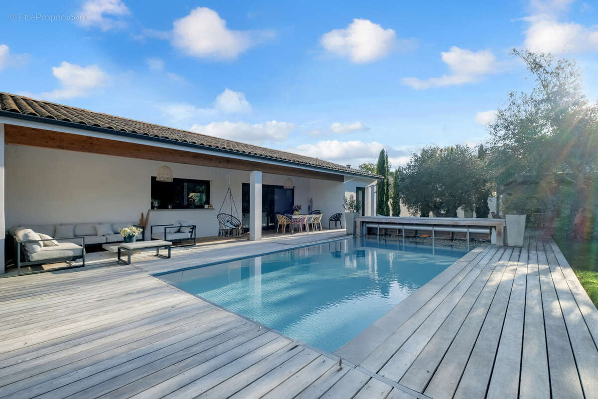 Maison à SAINTE-FOY-D&#039;AIGREFEUILLE