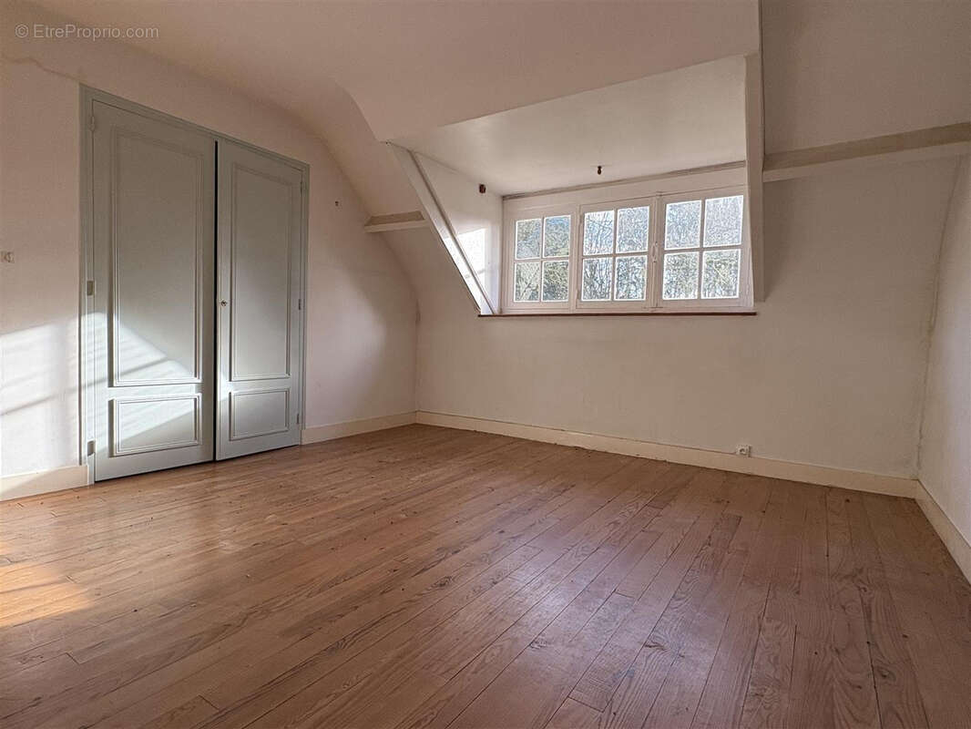 Maison à SAINT-GERMAIN-LE-VIEUX