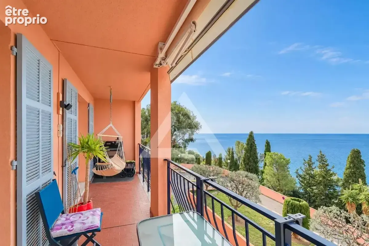 Appartement à ROQUEBRUNE-CAP-MARTIN