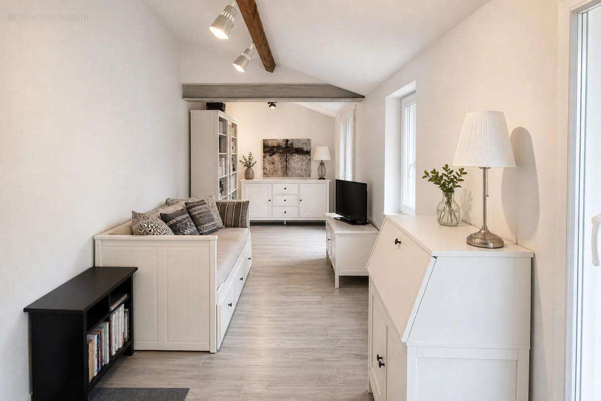 Maison à YEVRE-LA-VILLE