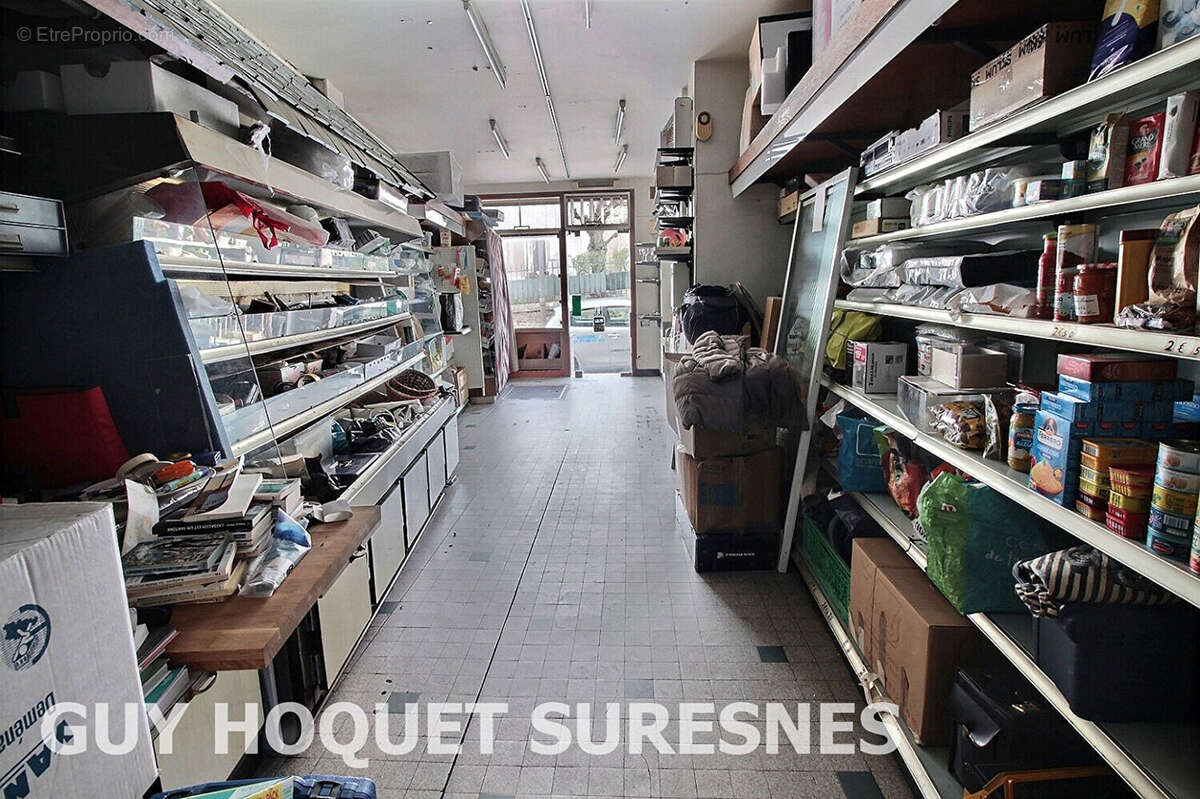 Commerce à SURESNES