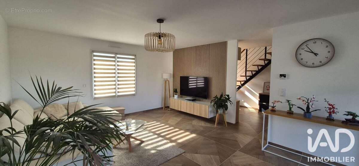 Maison 135 m² à Presles-En-Brie  - photo 4