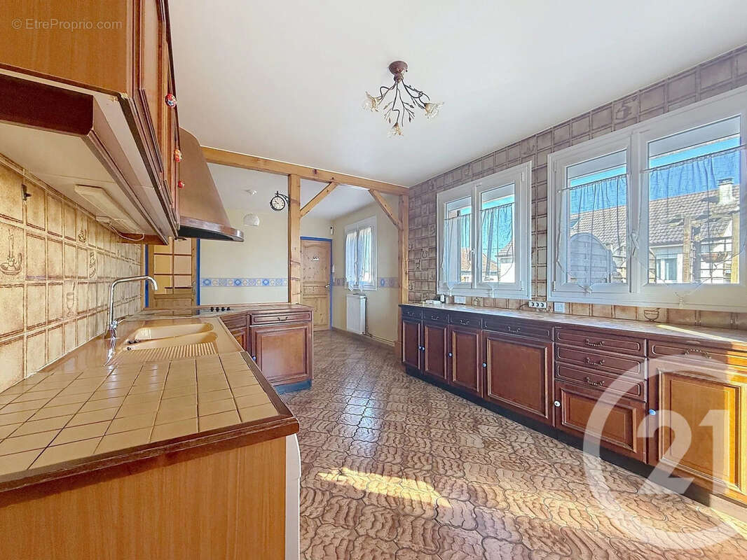 Maison à VARENNES-SUR-SEINE