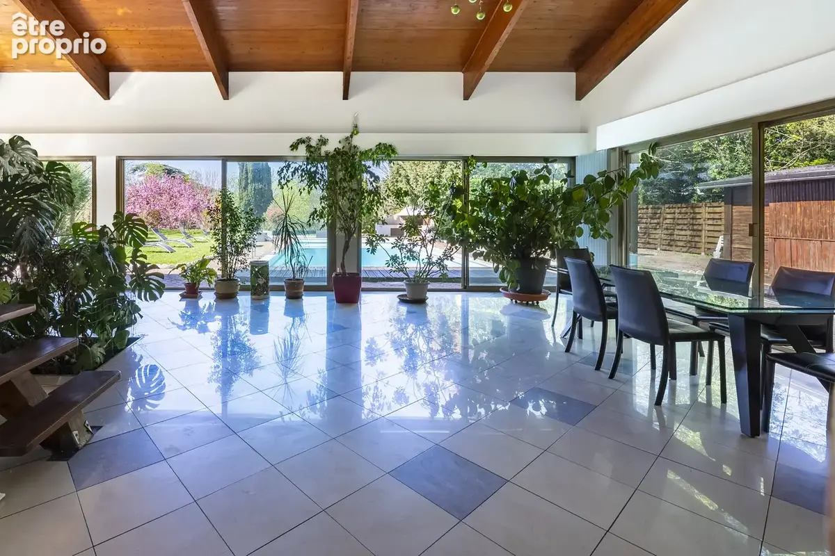Bougival (78) - Maison de prestige avec piscine - photo 14