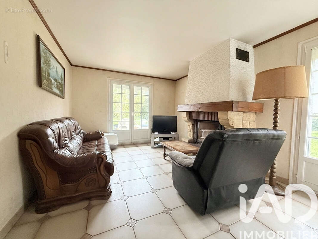 Photo 4 - Maison à CREPY-EN-VALOIS