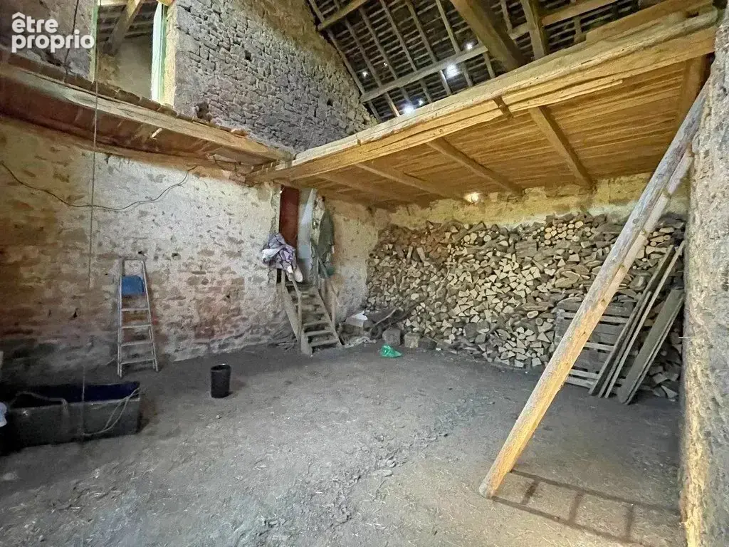 Exclusivité: Bourgogne, Parc du Morvan, Secteur ALLIGNY EN MORVAN : Corps de ferme à rénover sur plus de 3 000 m² de terrain - photo 16